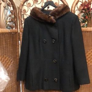 VINTAGE Black jacket mink detachable collar 6 buttons size M